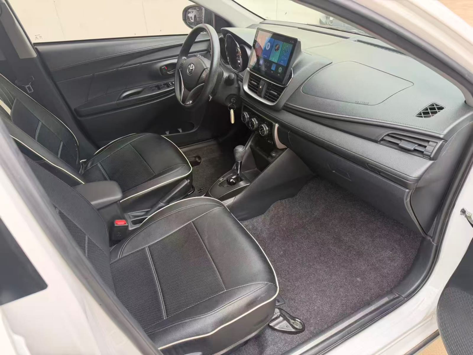 Toyota Yaris L Glee X 1.5 PLUS