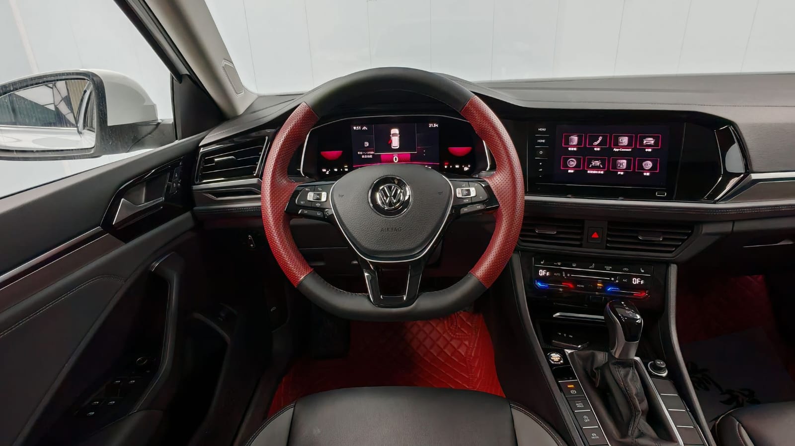 Volkswagen Sagitar 280TSI DSG