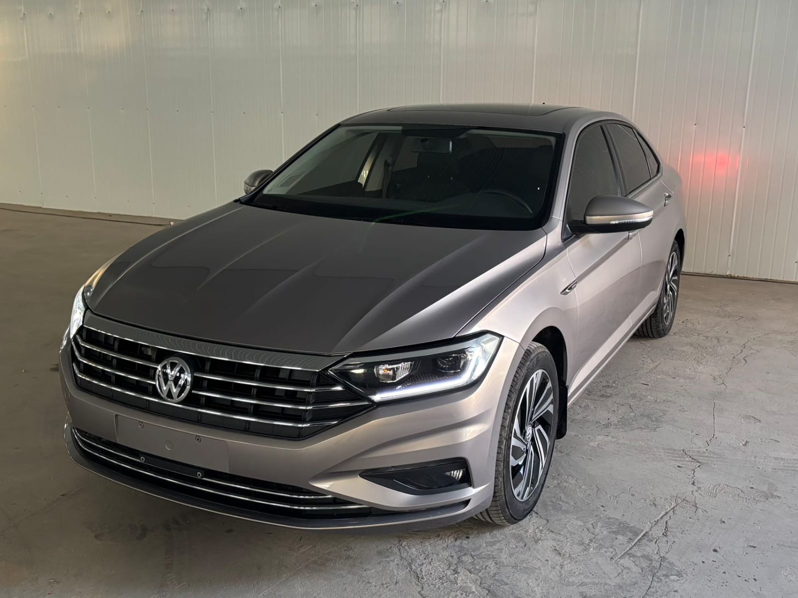 Volkswagen Sagitar 280TSI DSG Overpass