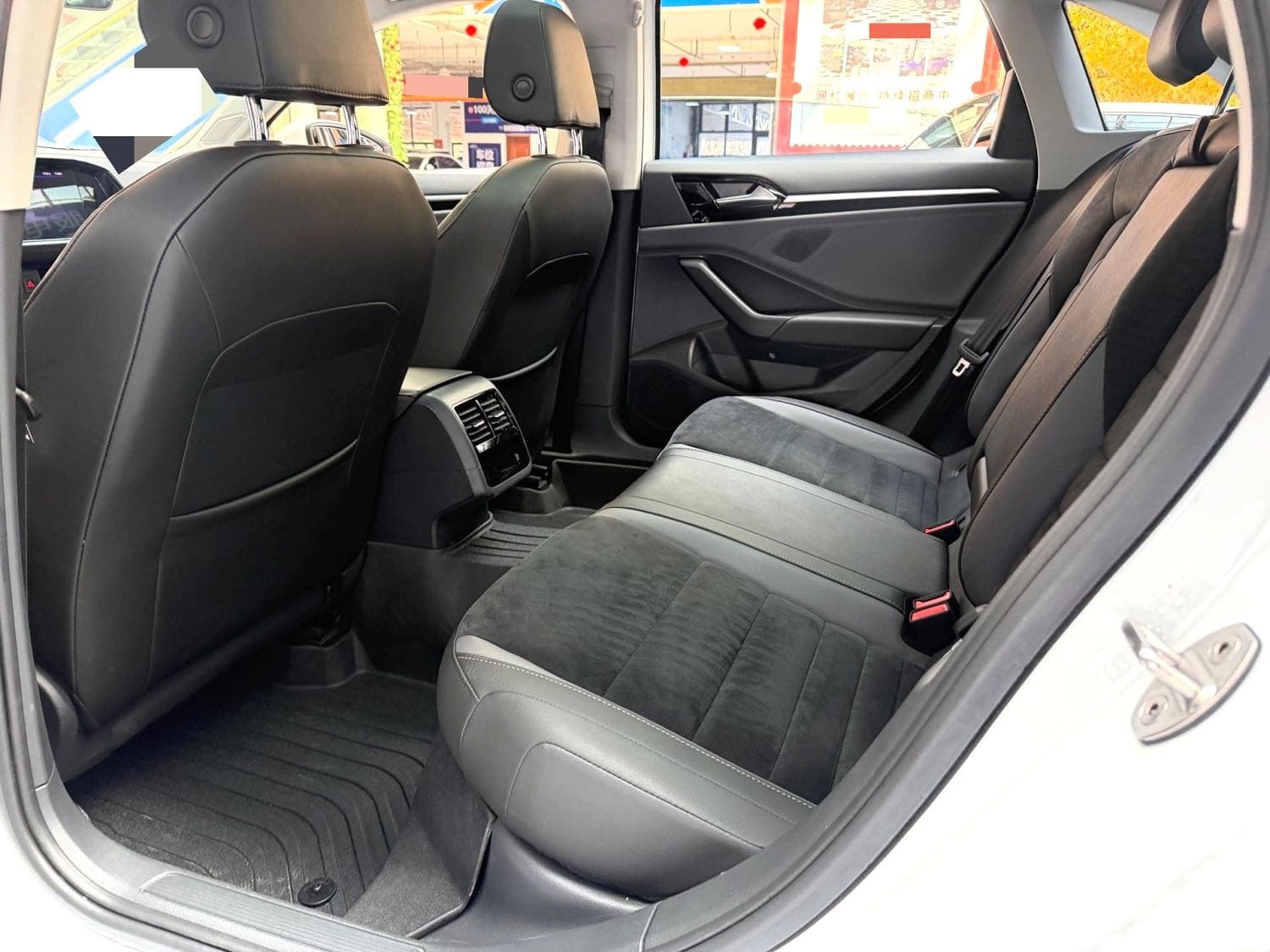 Volkswagen Sagitar Express Excellence Edition