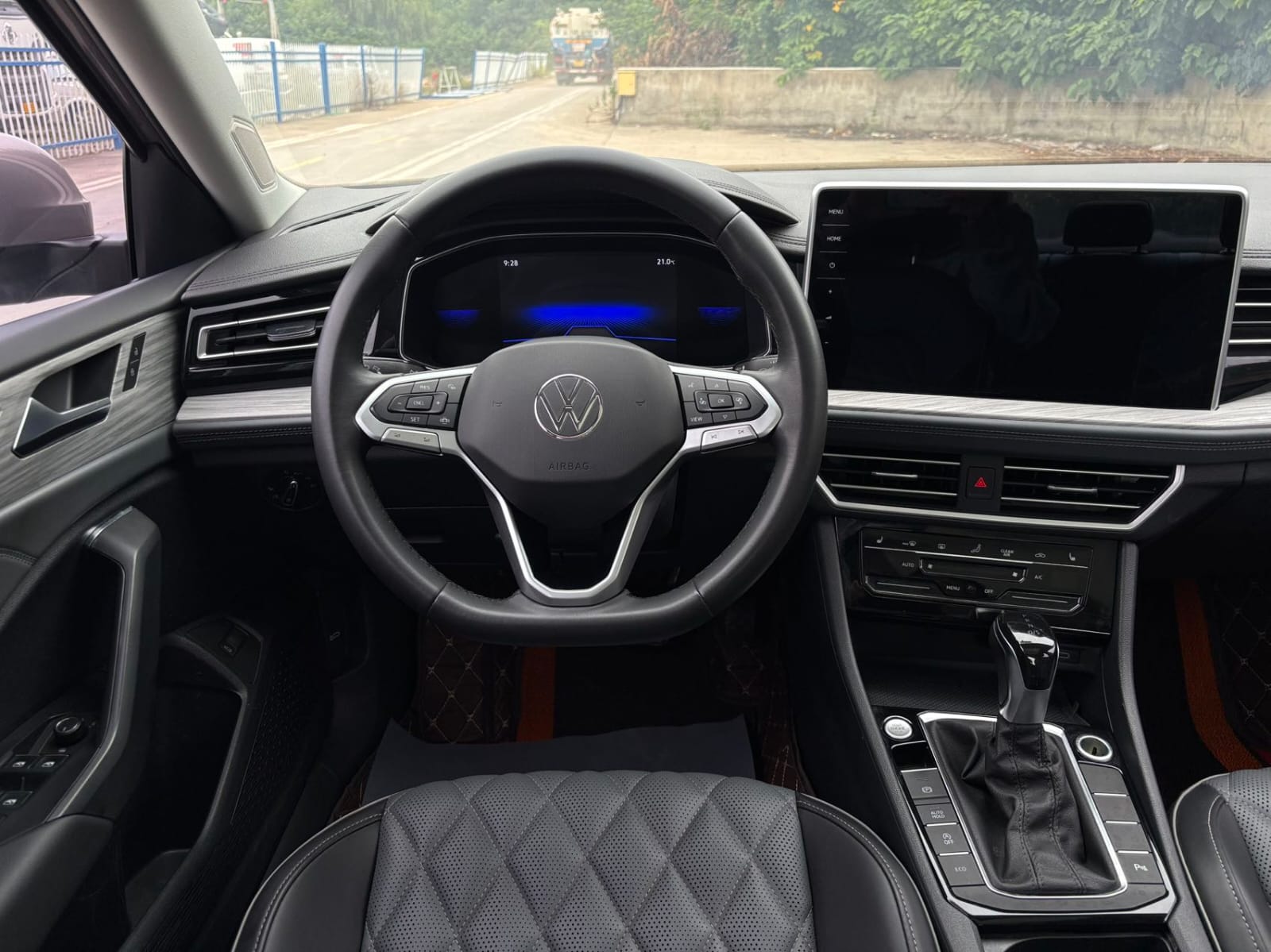 Volkswagen Sagitar 280 Lite
