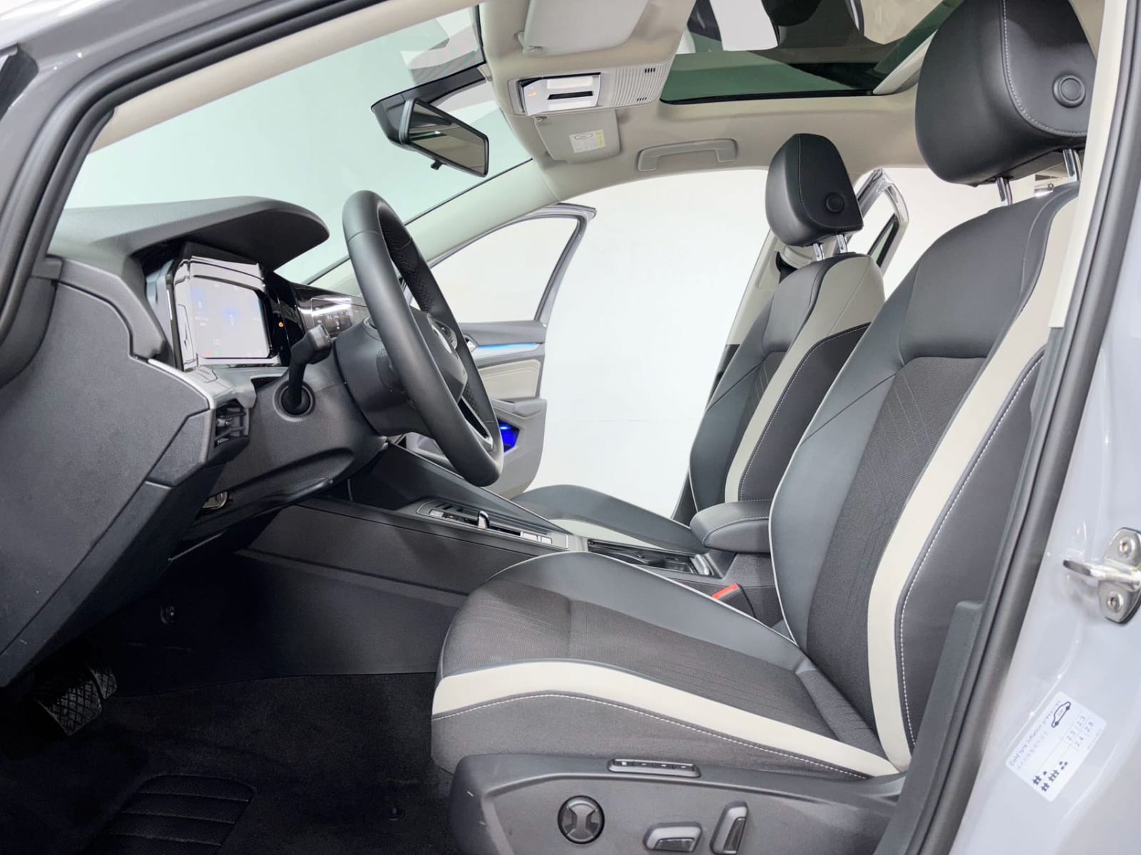 Volkswagen Golf 280TSI DSG Pro
