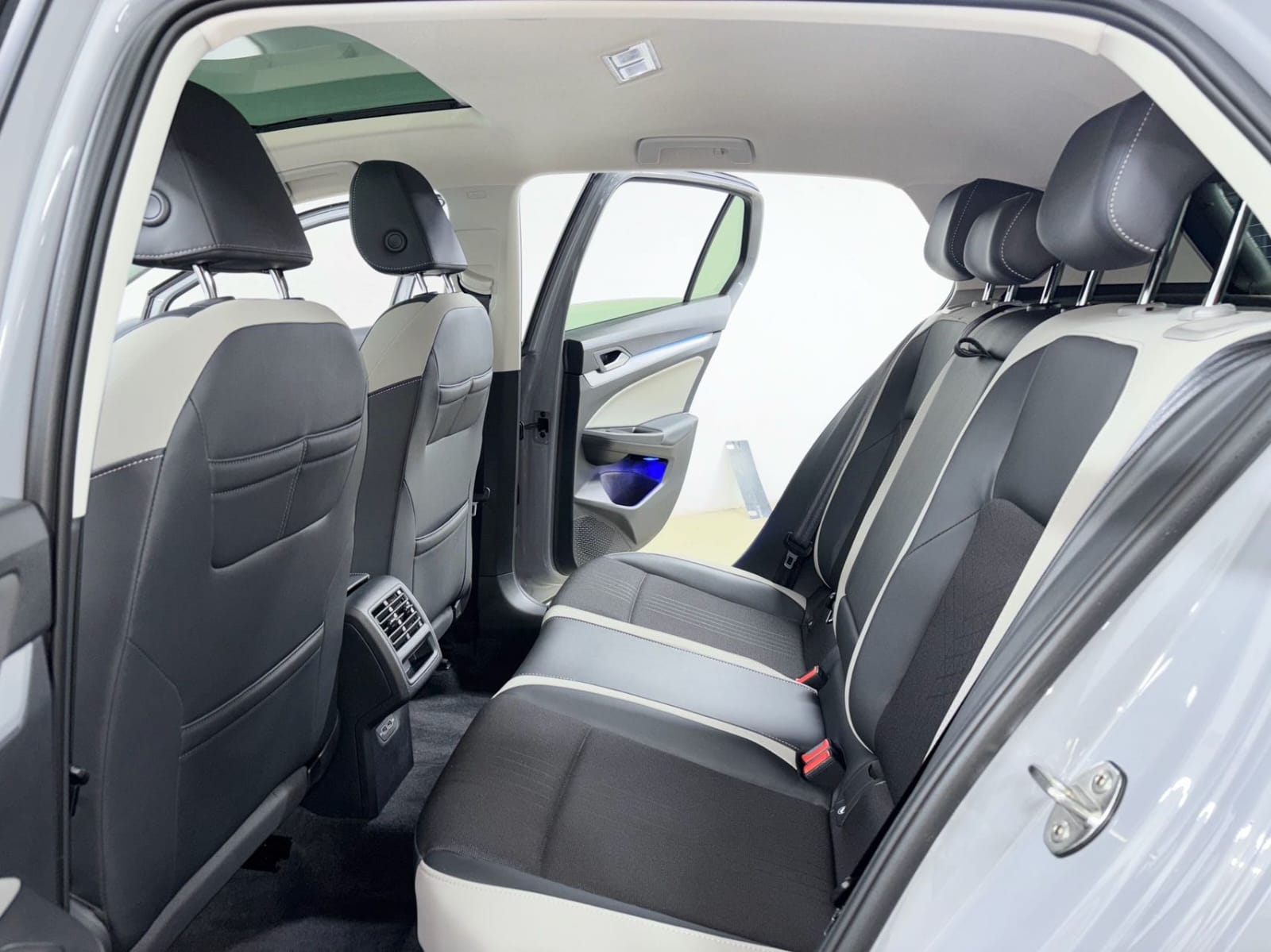 Volkswagen Golf 280TSI DSG Pro
