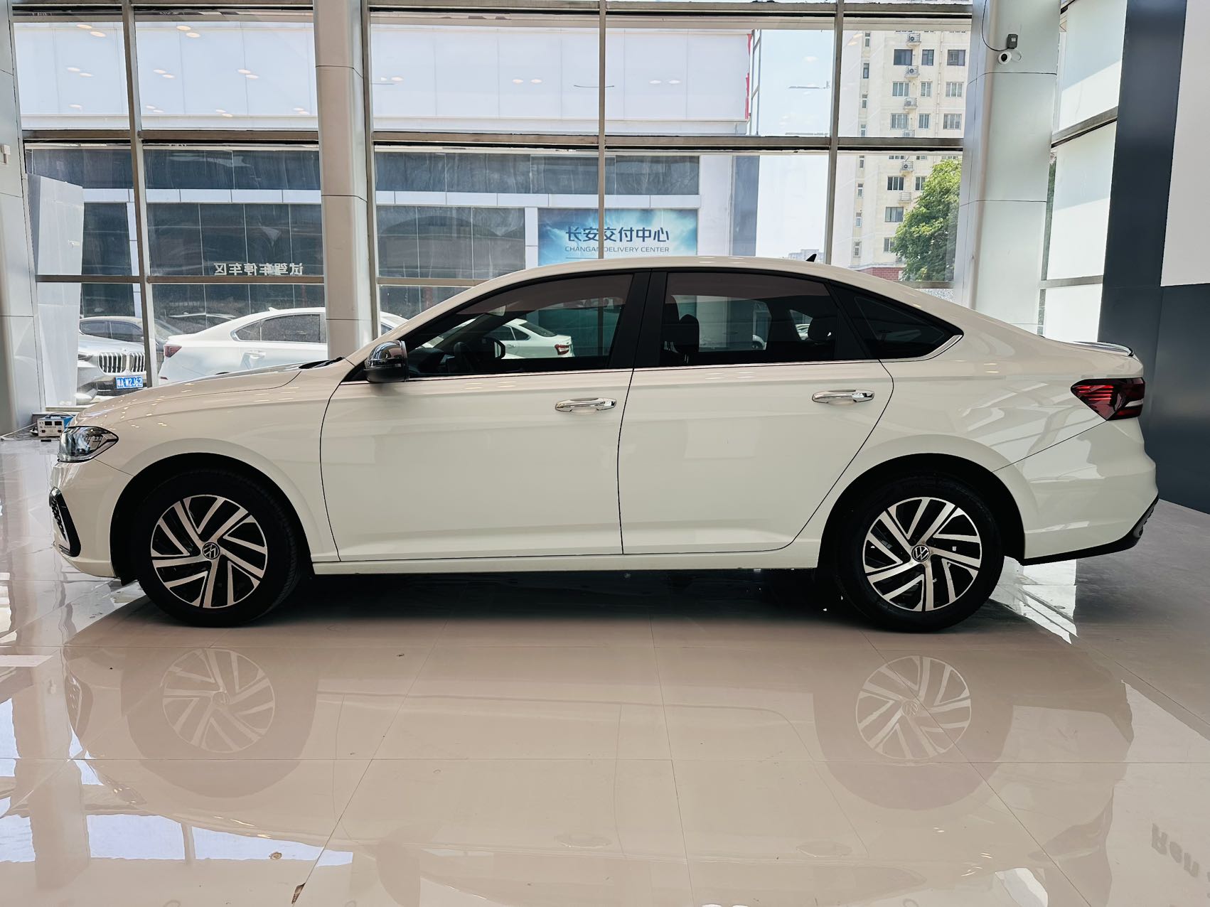 Volkswagen Lavida 280TSI DSG Starlight