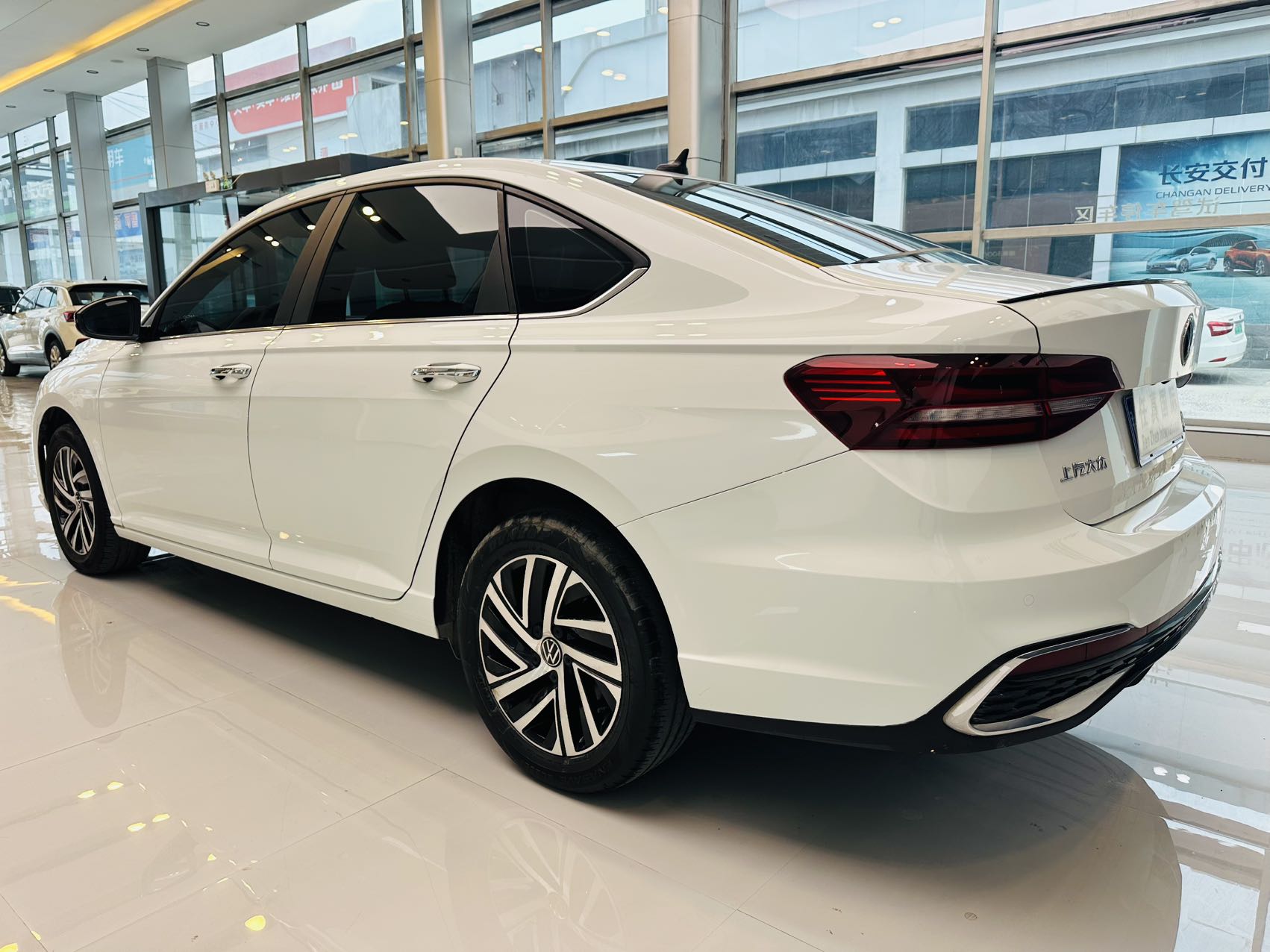 Volkswagen Lavida 280TSI DSG Starlight