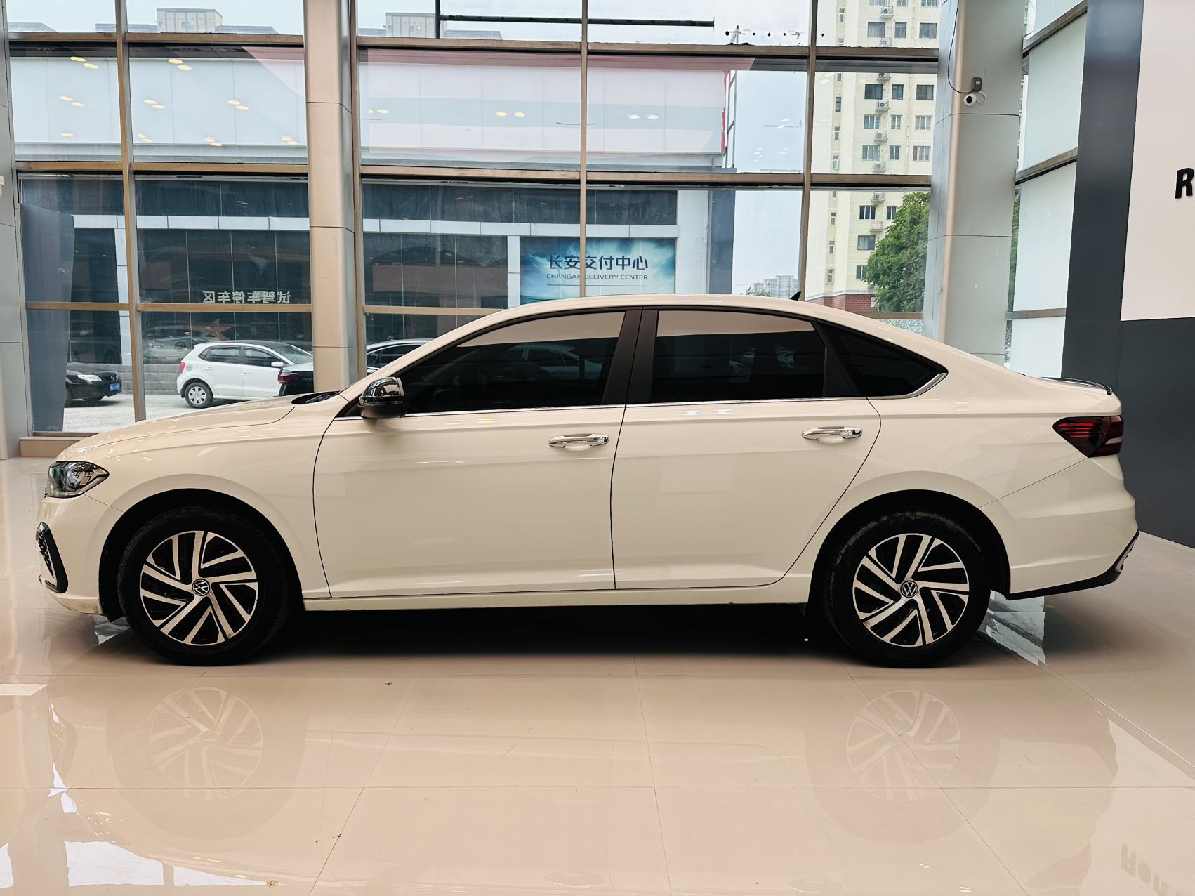 Volkswagen Lavida 280TSI DSG Starlight