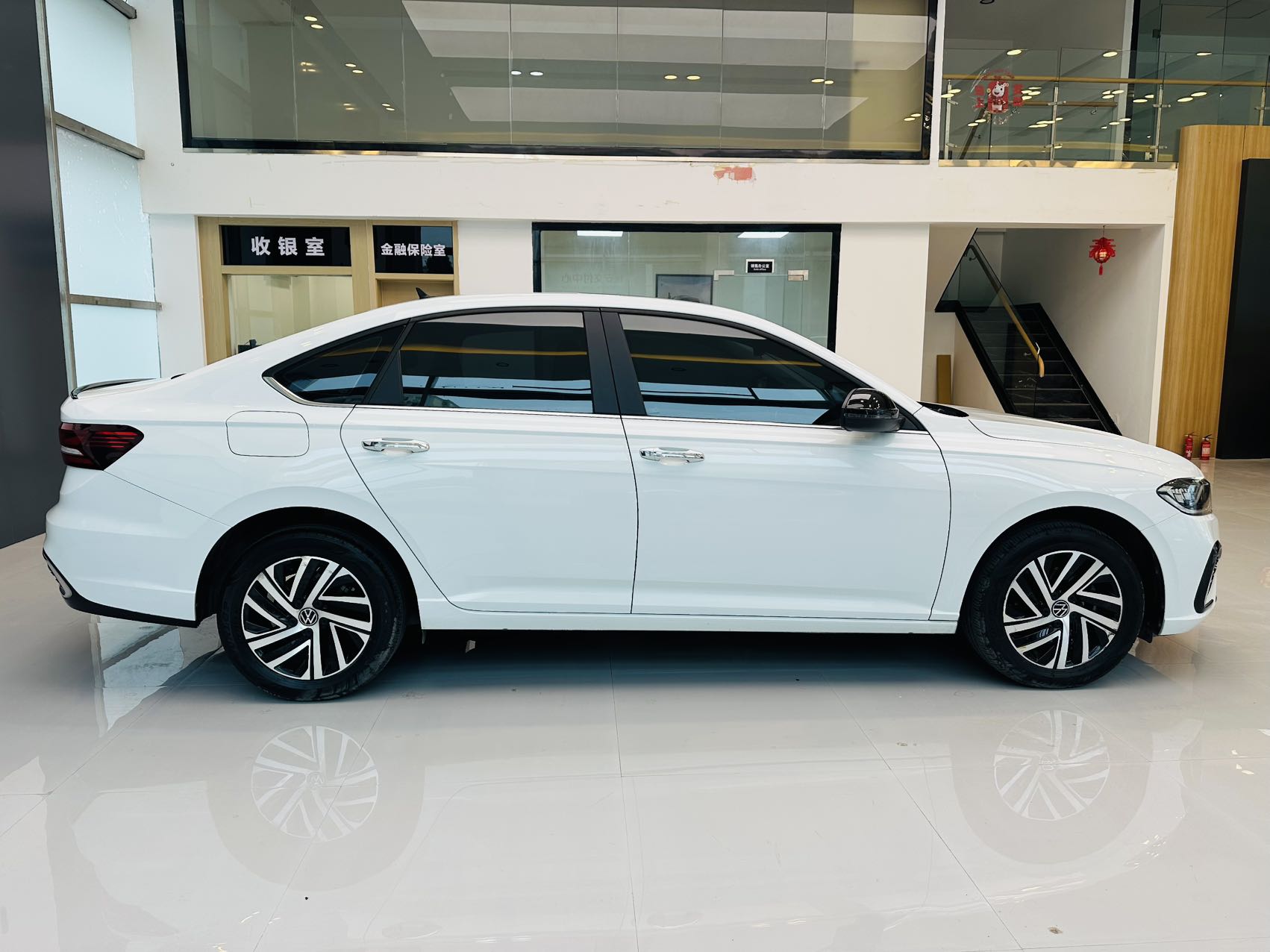Volkswagen Lavida 280TSI DSG Starlight