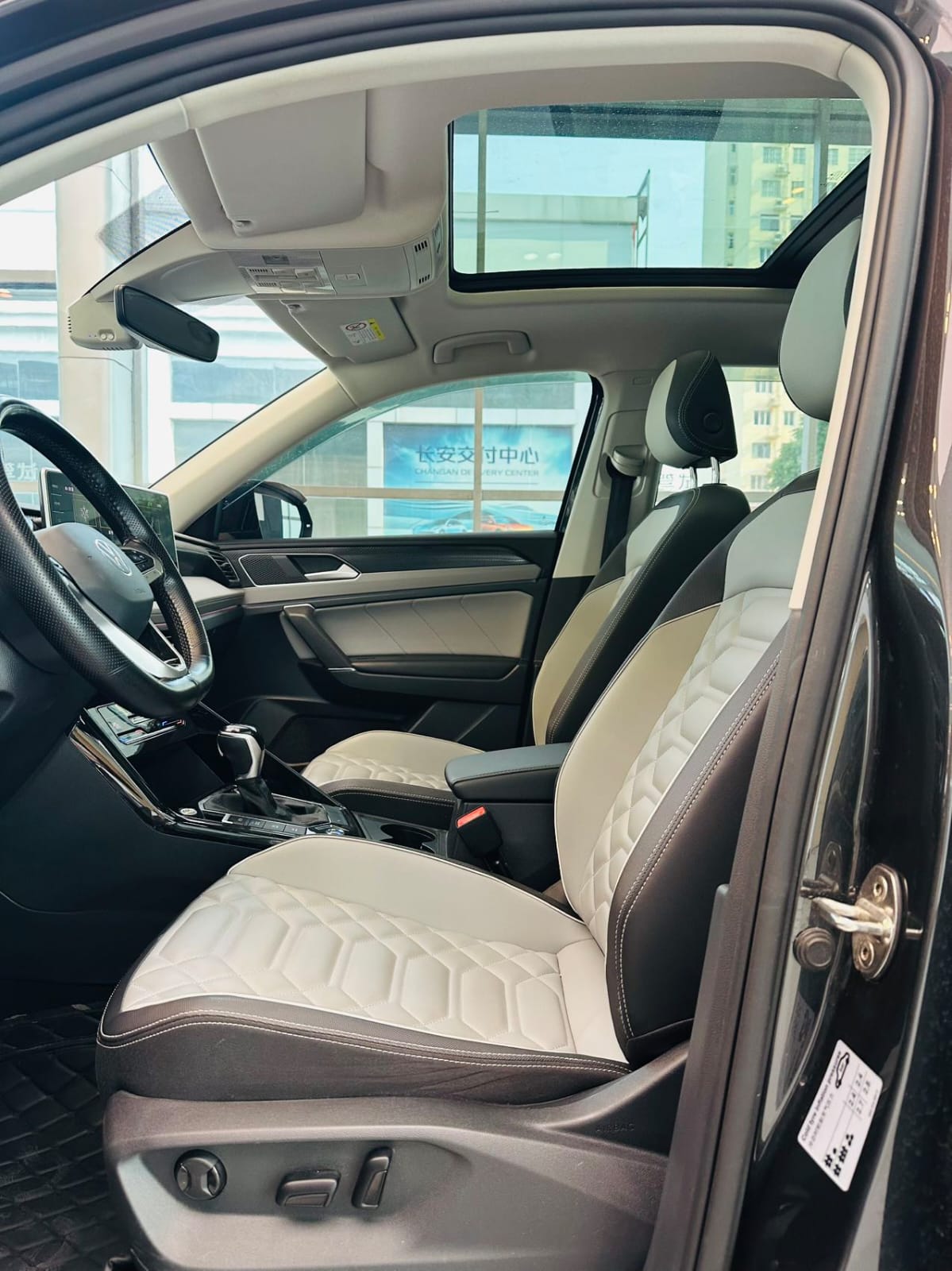 Volkswagen Tayron 280TSI Deluxe Plus Premium Edition