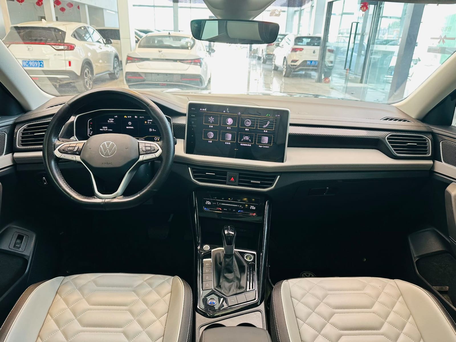 Volkswagen Tayron 280TSI Deluxe Plus Premium Edition