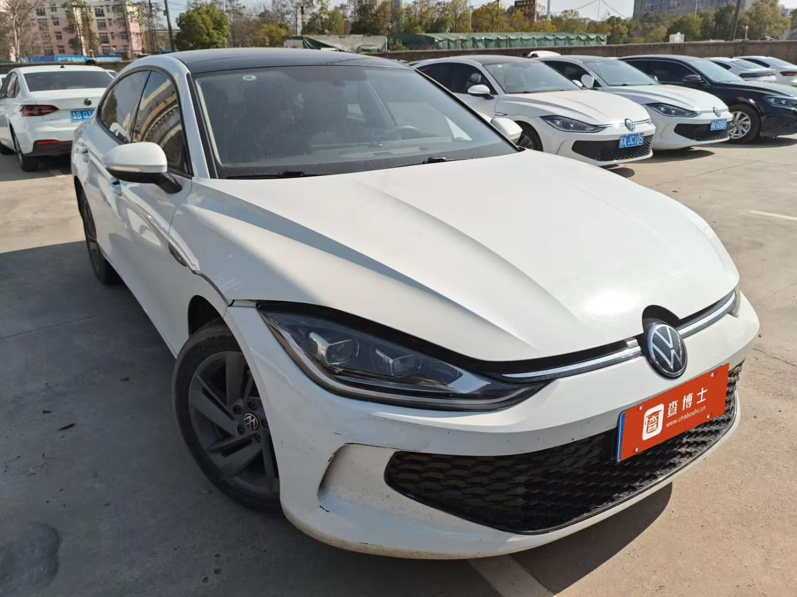 Volkswagen Lamando L 200TSI DSG Hot Edition