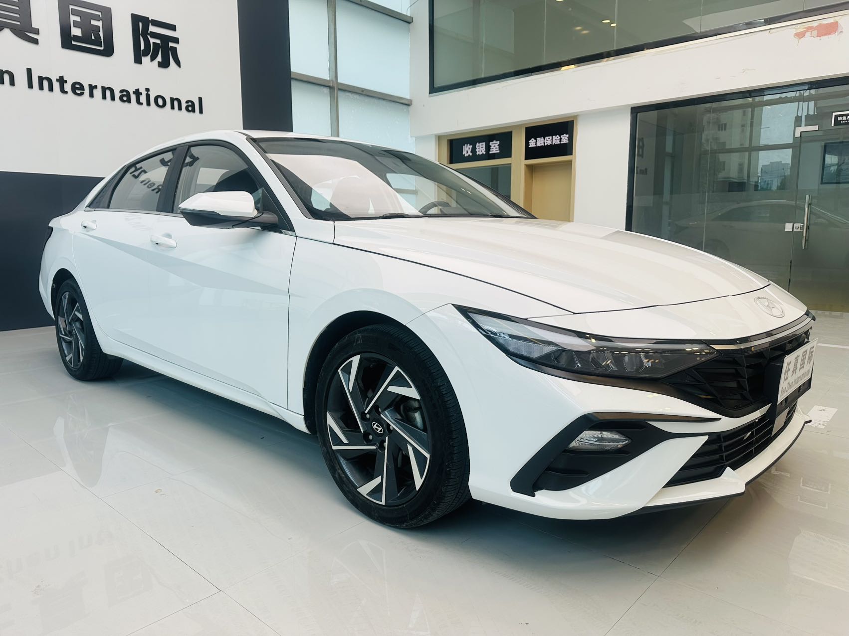 Hyundai Elantra 1.5L CVT GLX Elite Edition