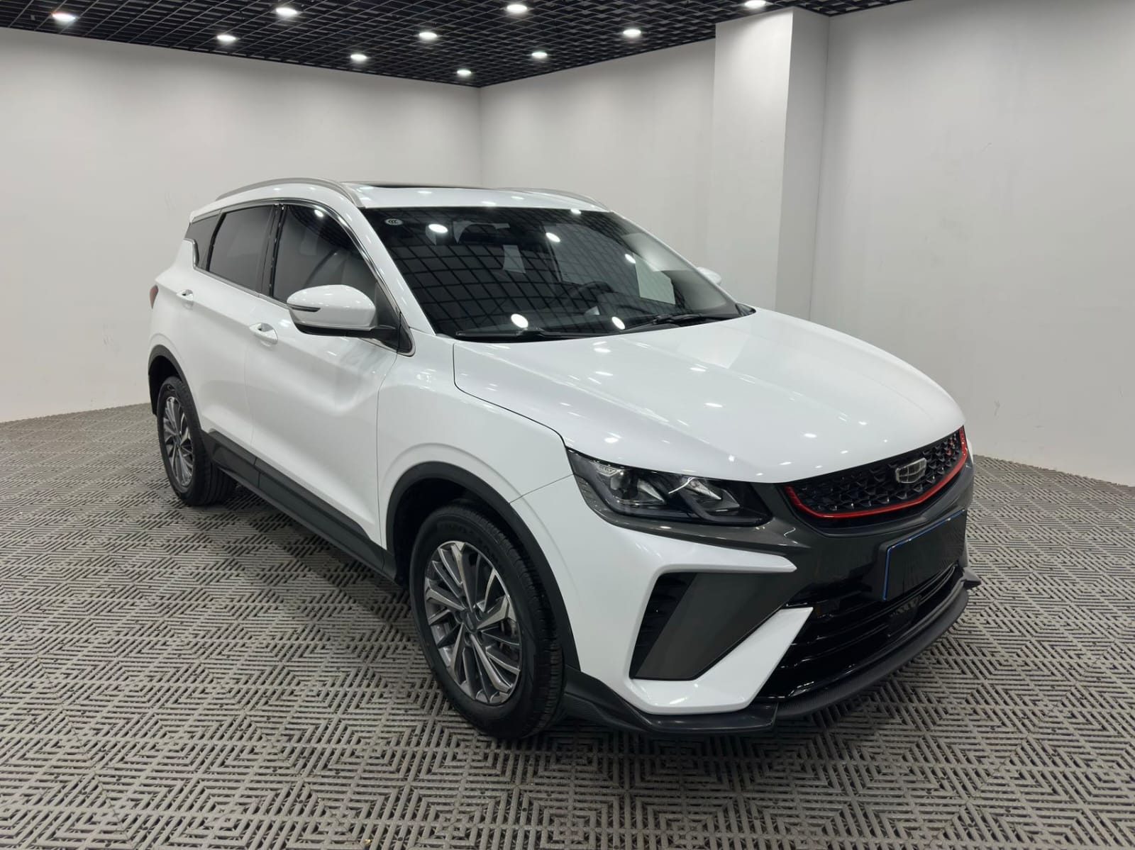 Geely Coolray 1.4T Manual Gold Edition