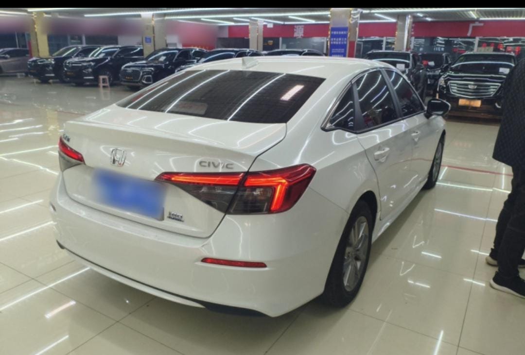 Honda Civic 180TURBO CVT