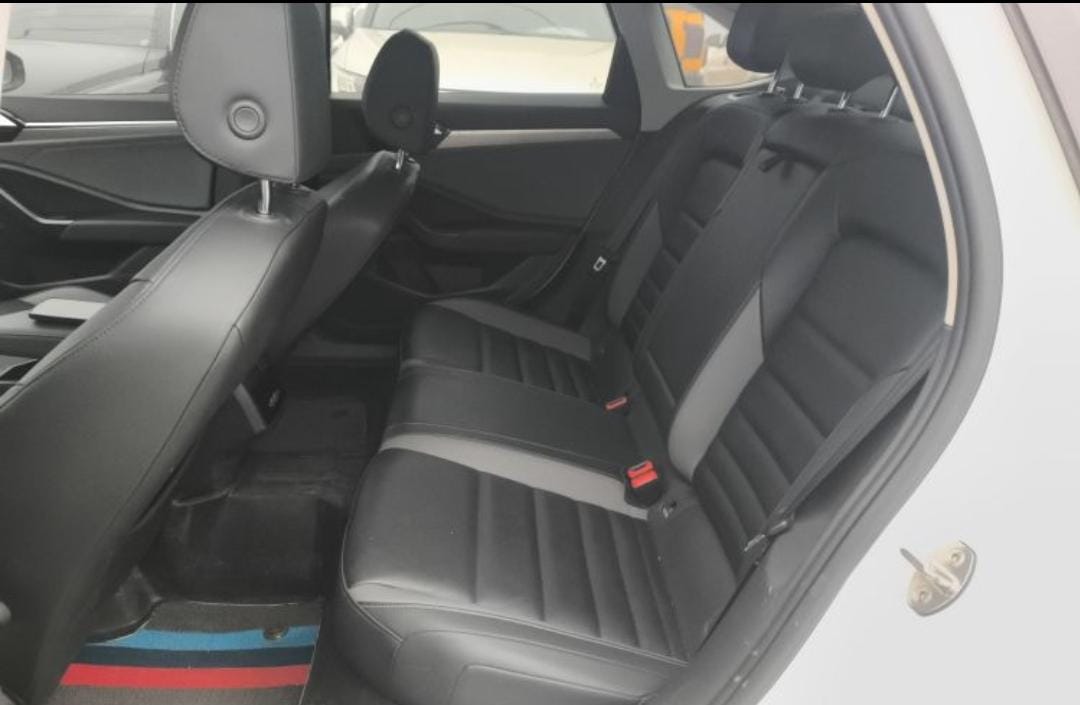 Volkswagen Sagitar 280TSI DSG Oversight Edition