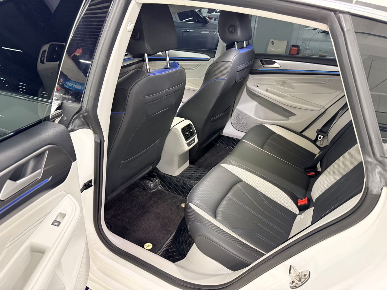 Volkswagen Lamando L 280TSI DSG Flagship Edition