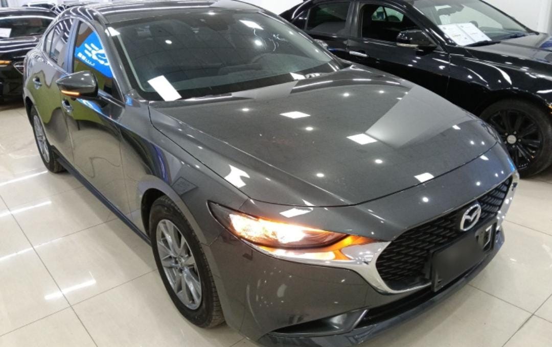 Mazda 3 Axela 2.0L Automatic
