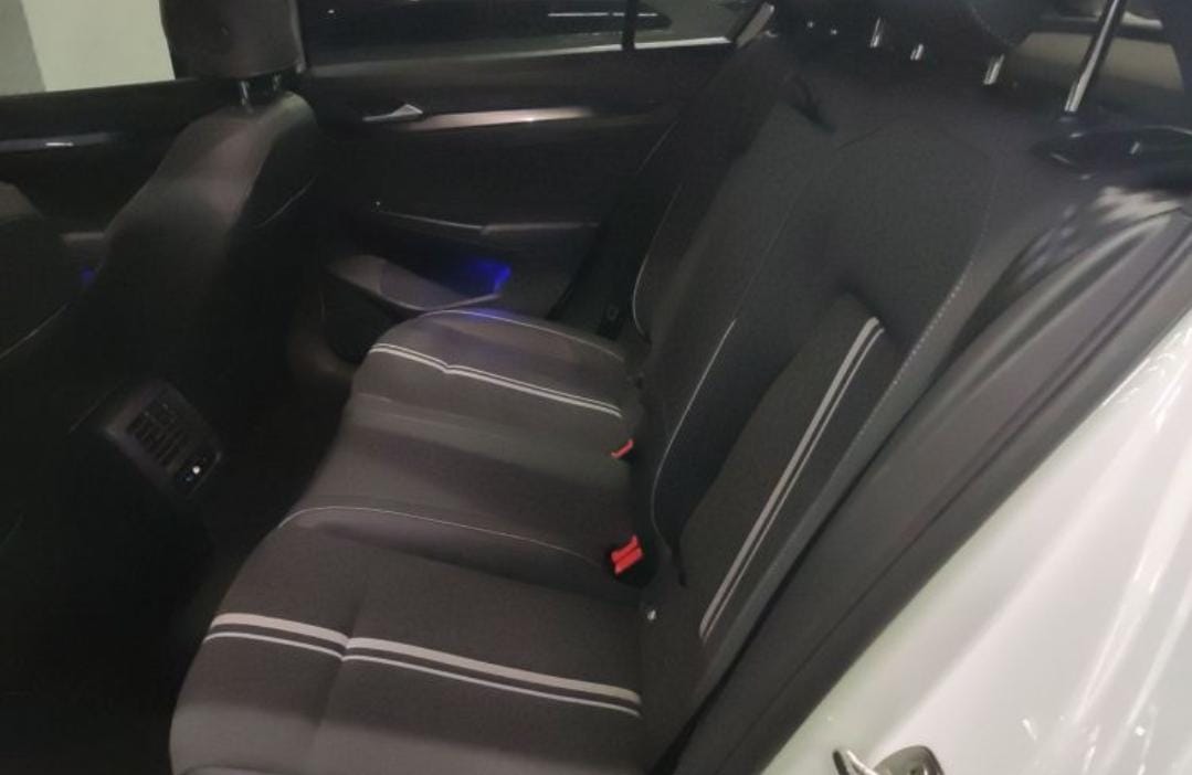 Volkswagen Golf 280TSI DSG R-Line