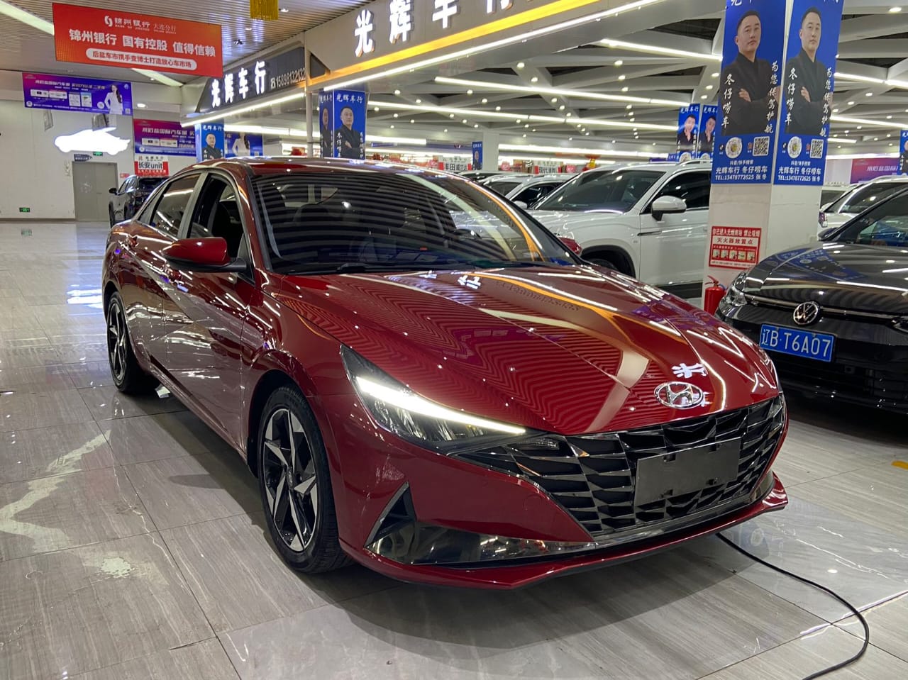 Hyundai Elantra 1.5L CVT LUX Premium Edition