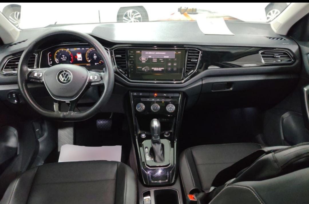 Volkswagen T-Roc Tango 280TSI DSG Enjoy PLUS