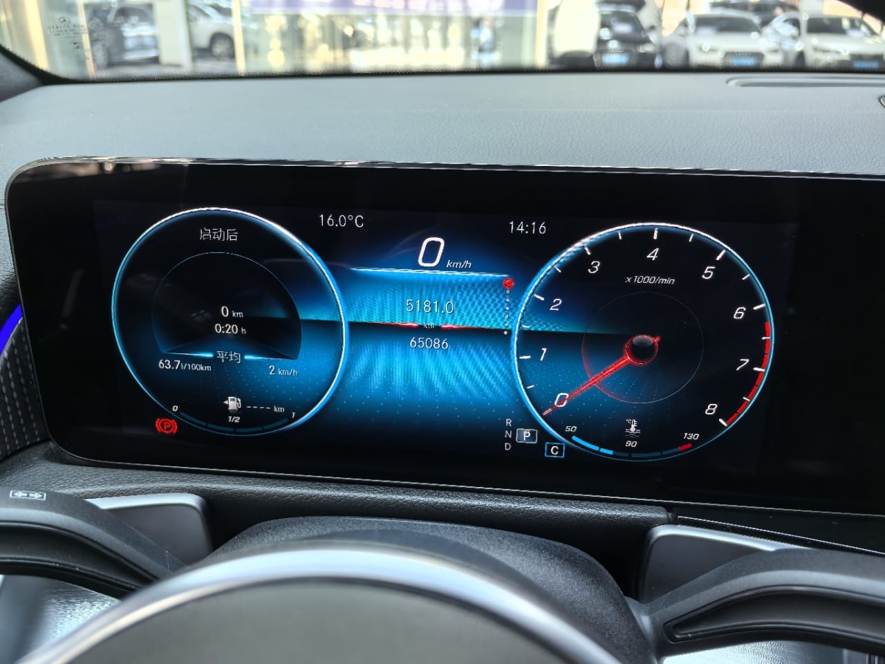 Mercedes-Benz GLB 180