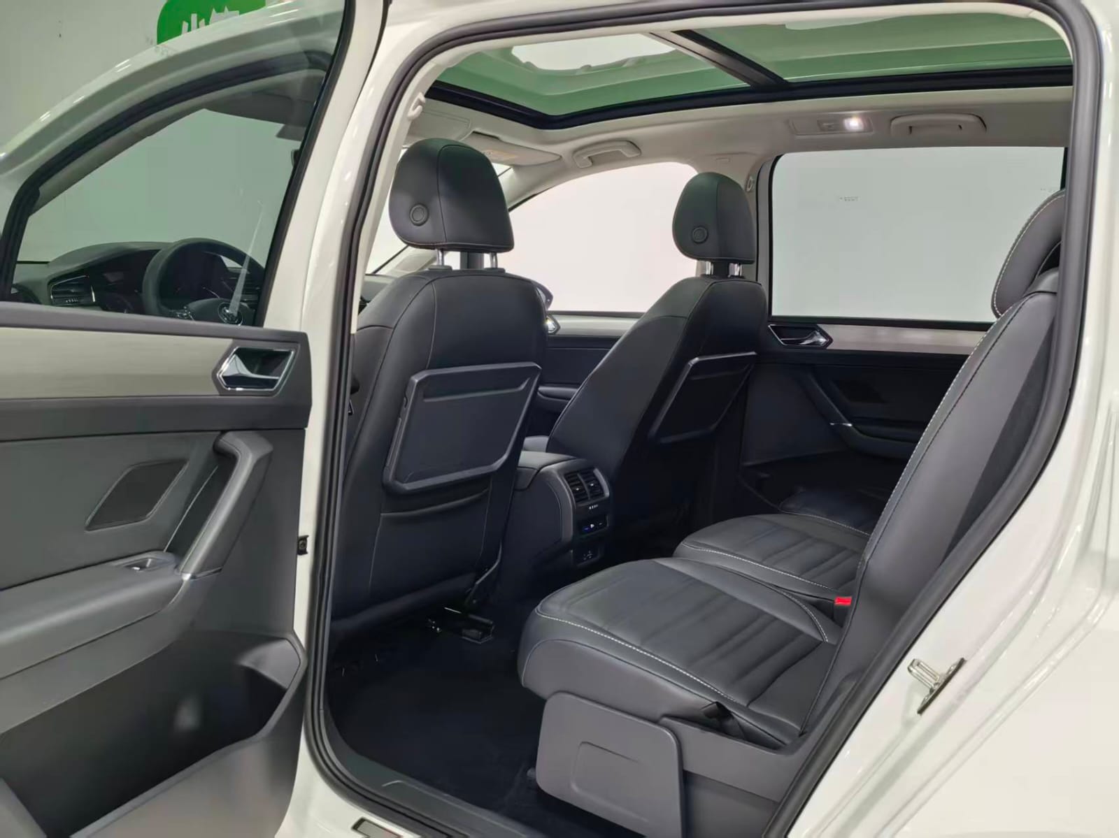 Volkswagen Touran L 280TSI DSG Comfort Edition 7 мест