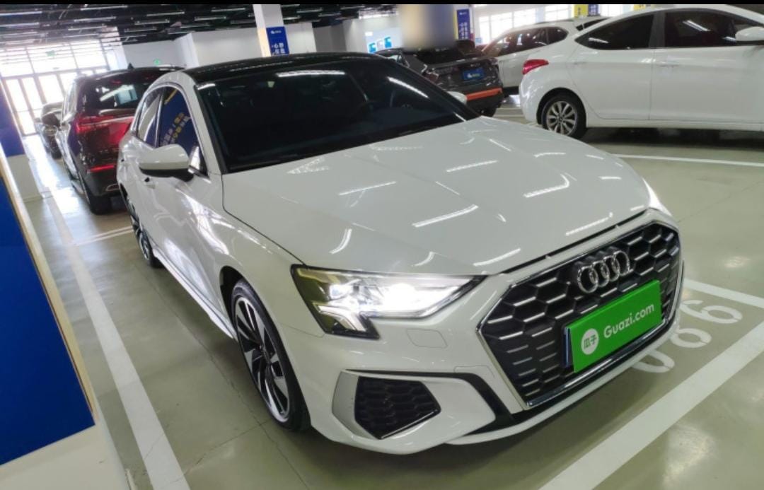 Audi A3L Limousine 35 TFSI Модный и спортивный