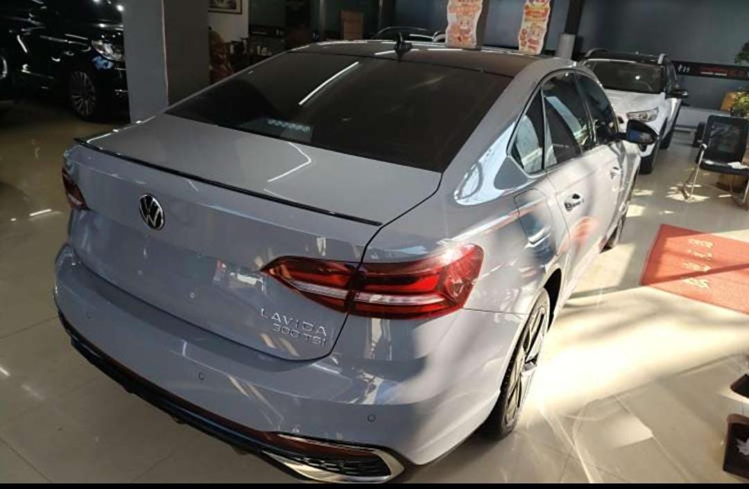 Volkswagen Lavida 300TSI DSG Premium Edition