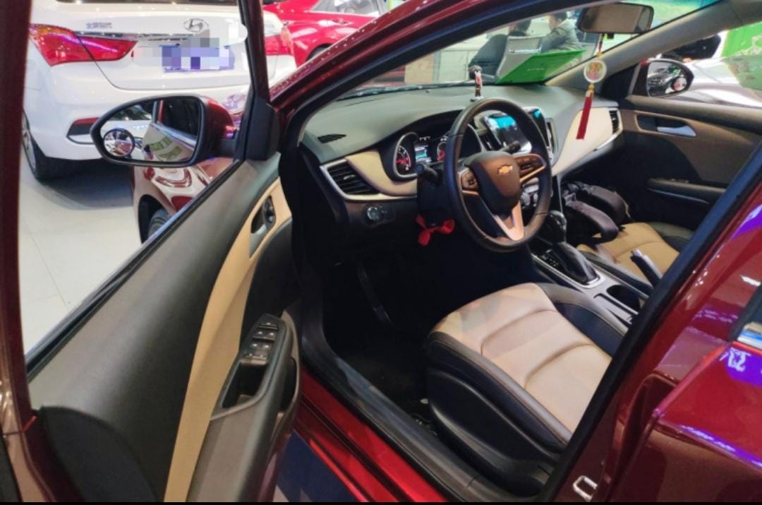 Chevrolet Cruze 320 Automatic Enjoy Skylight Edition