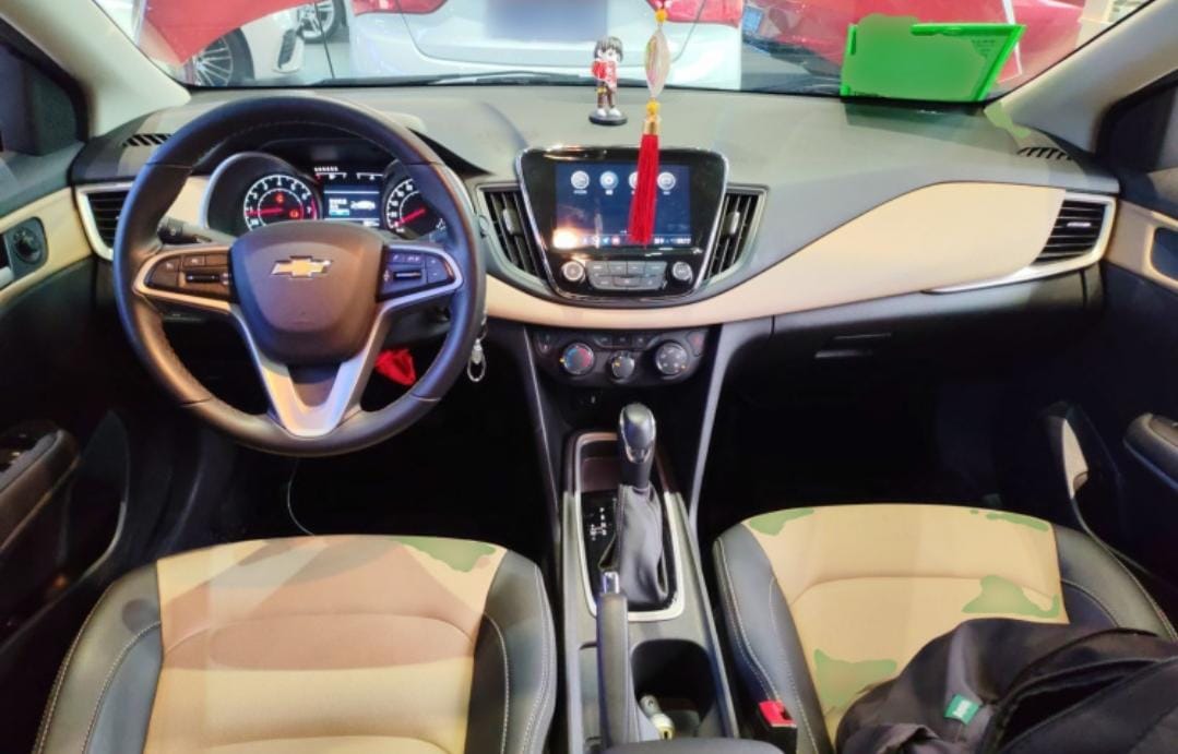 Chevrolet Cruze 320 Automatic Enjoy Skylight Edition