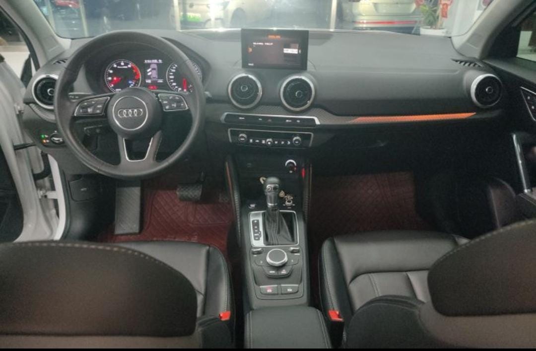 Audi Q2L 35 TFSI Fashion Dynamic Edition