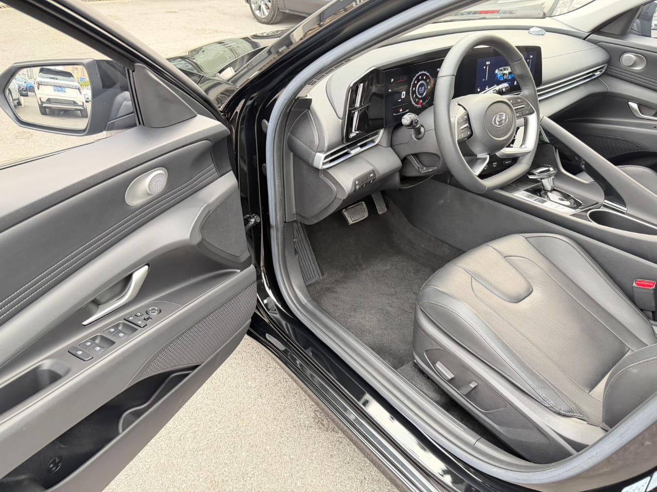 Hyundai Elantra Black Knight Limited Edition