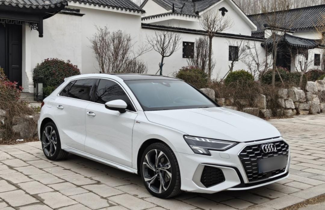 Audi A3 Sportback 35 TFSI Luxury Sport