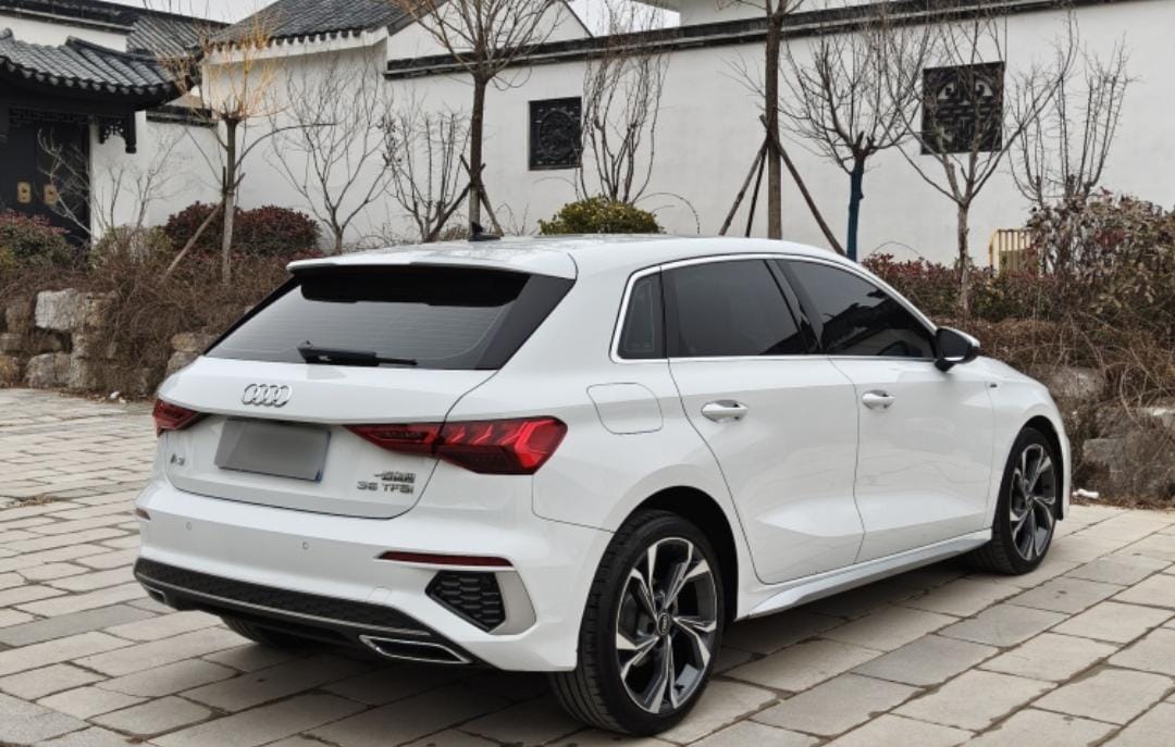 Audi A3 Sportback 35 TFSI Luxury Sport