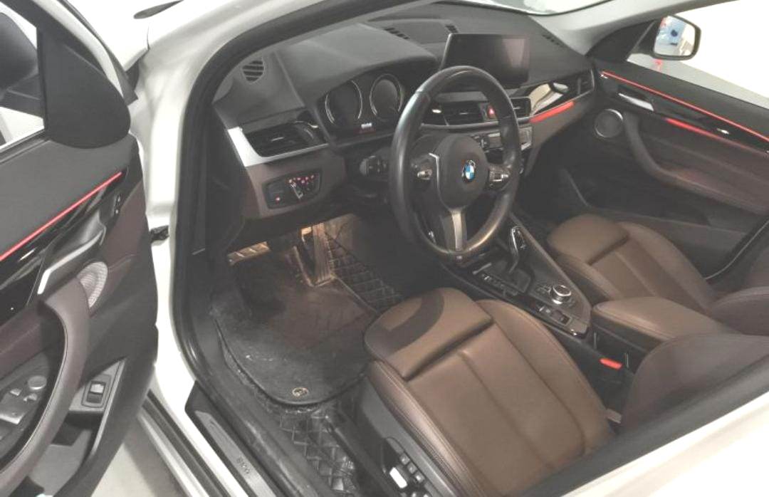 BMW X1 sDrive20Li Premium Edition