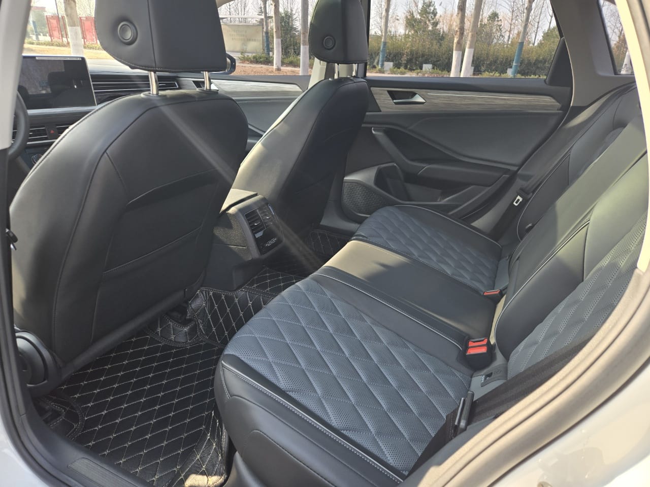 Volkswagen Sagitar 280TSI Overlife Edition