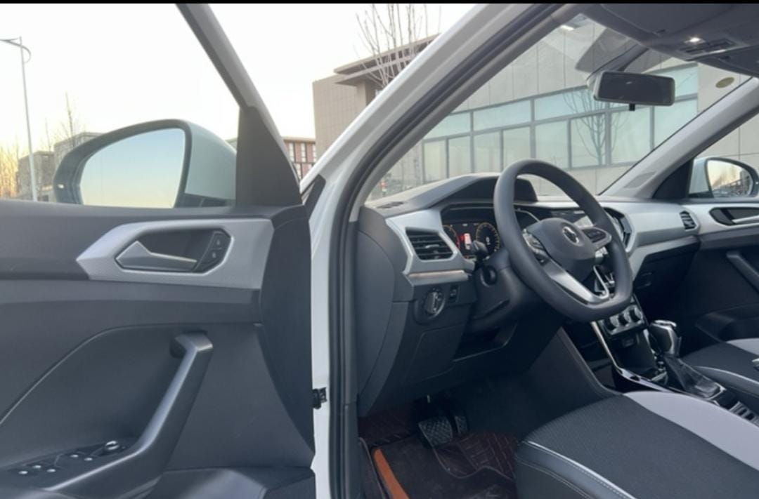 Volkswagen Tacqua 1.5L Automatic