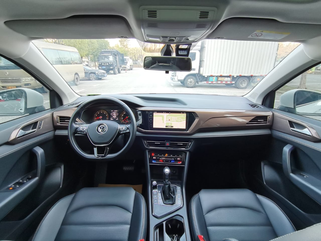 Volkswagen Tharu 280TSI Deluxe Edition PLUS