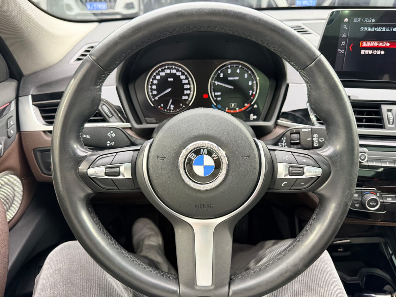 BMW X1 sDrive20Li Premium Edition