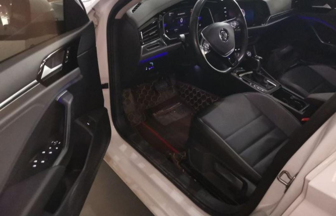 Volkswagen Sagitar 280TSI DSG Oversight Edition