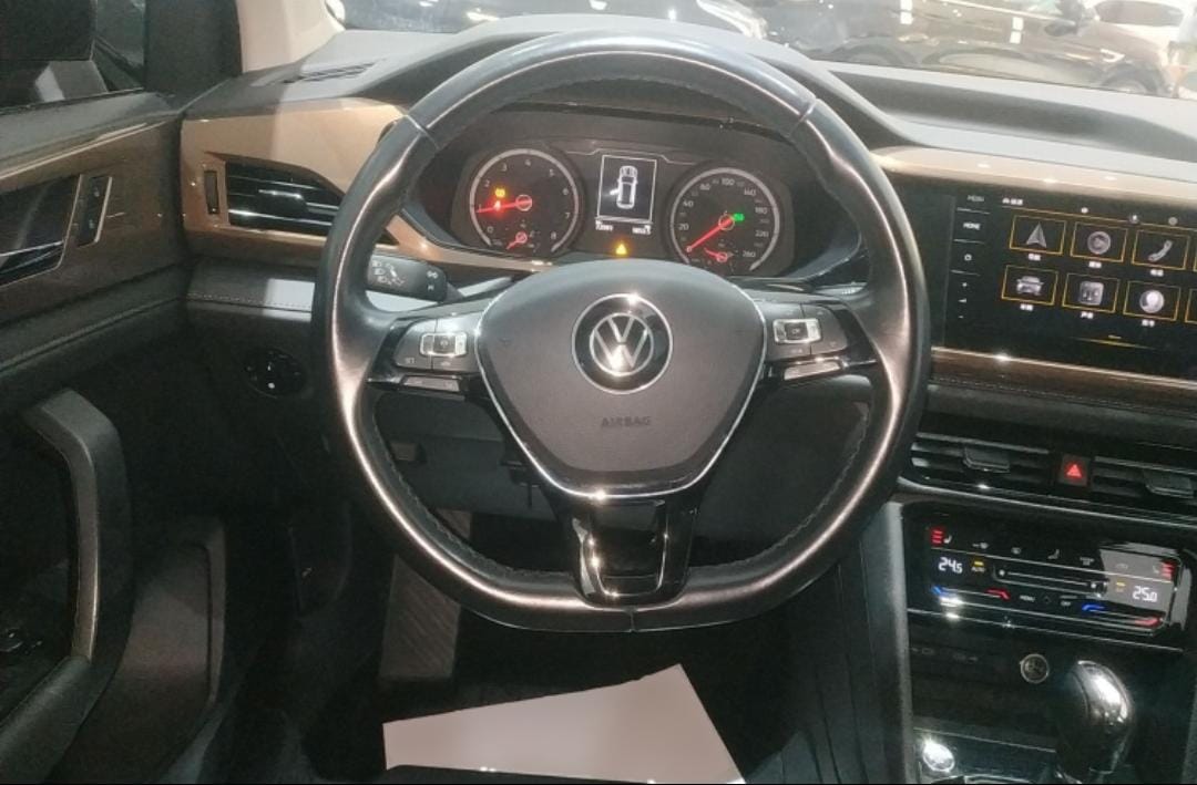 Volkswagen Tharu 280TSI Deluxe Edition PLUS
