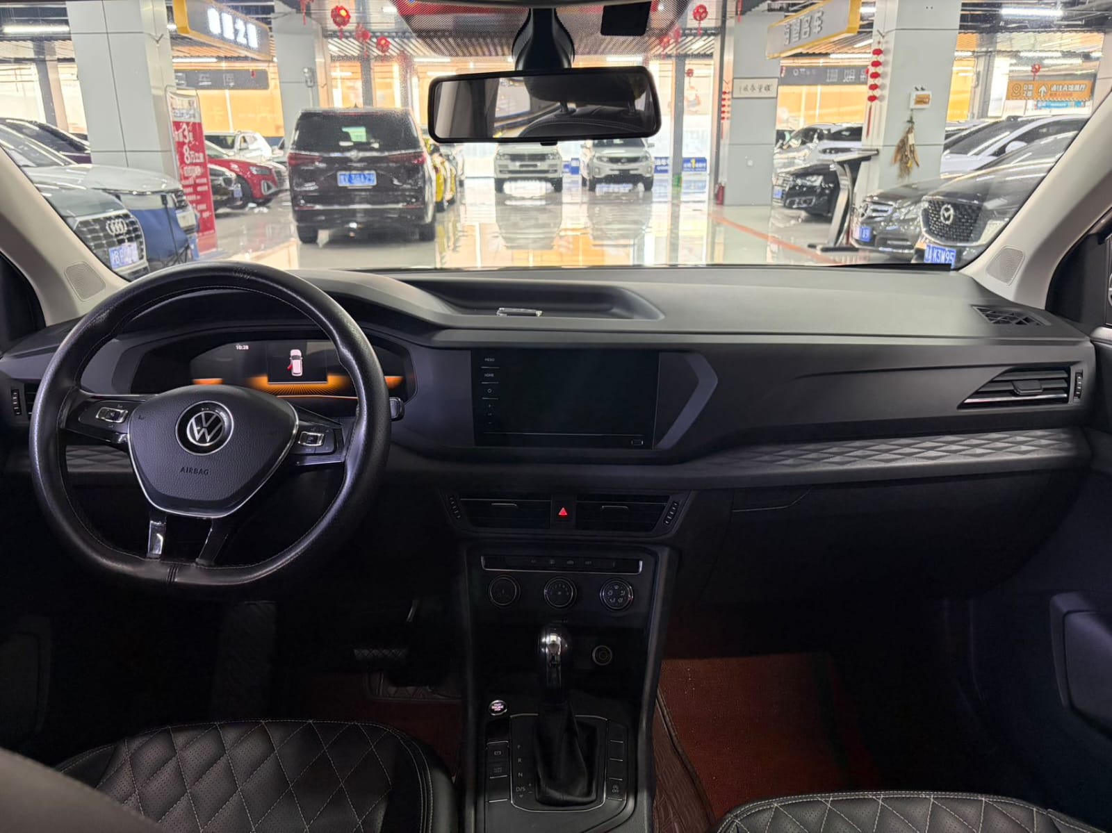 Volkswagen Tharu 280TSI