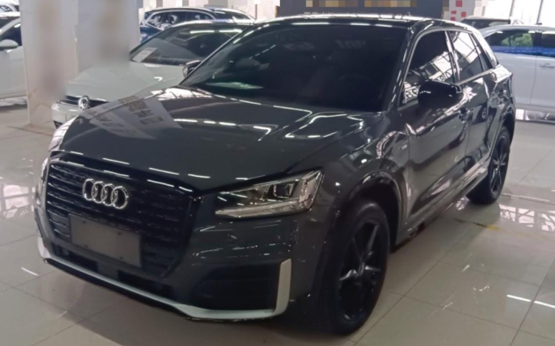 Audi Q2L 35 TFSI Fashion Dynamic Edition