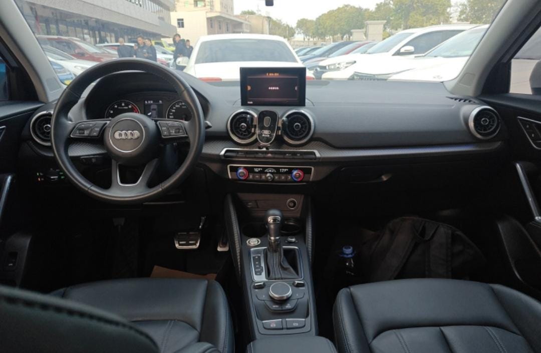Audi Q2L 35 TFSI Stylish &amp; Elegant Edition