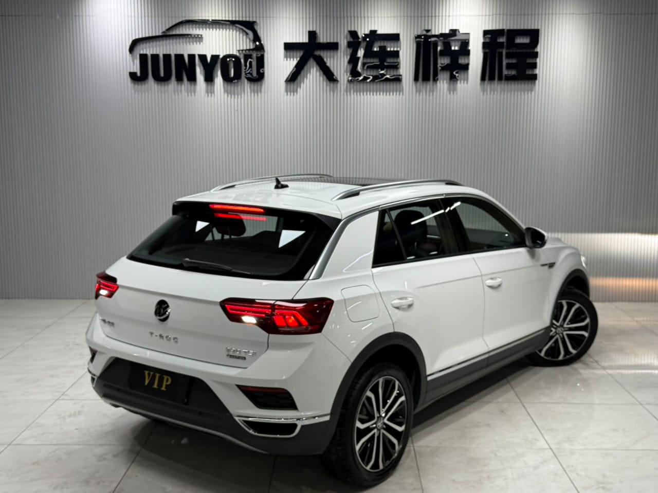 Volkswagen T-Roc Tango 280TSI DSG Deluxe Intelligent Edition