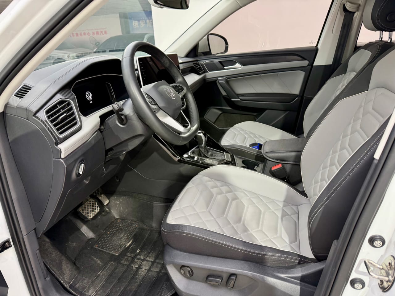 Volkswagen Tayron 280TSI Deluxe PLUS Premium Edition