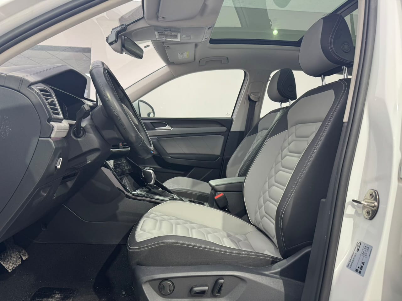 Volkswagen Tayron 280TSI Deluxe PLUS Premium Edition