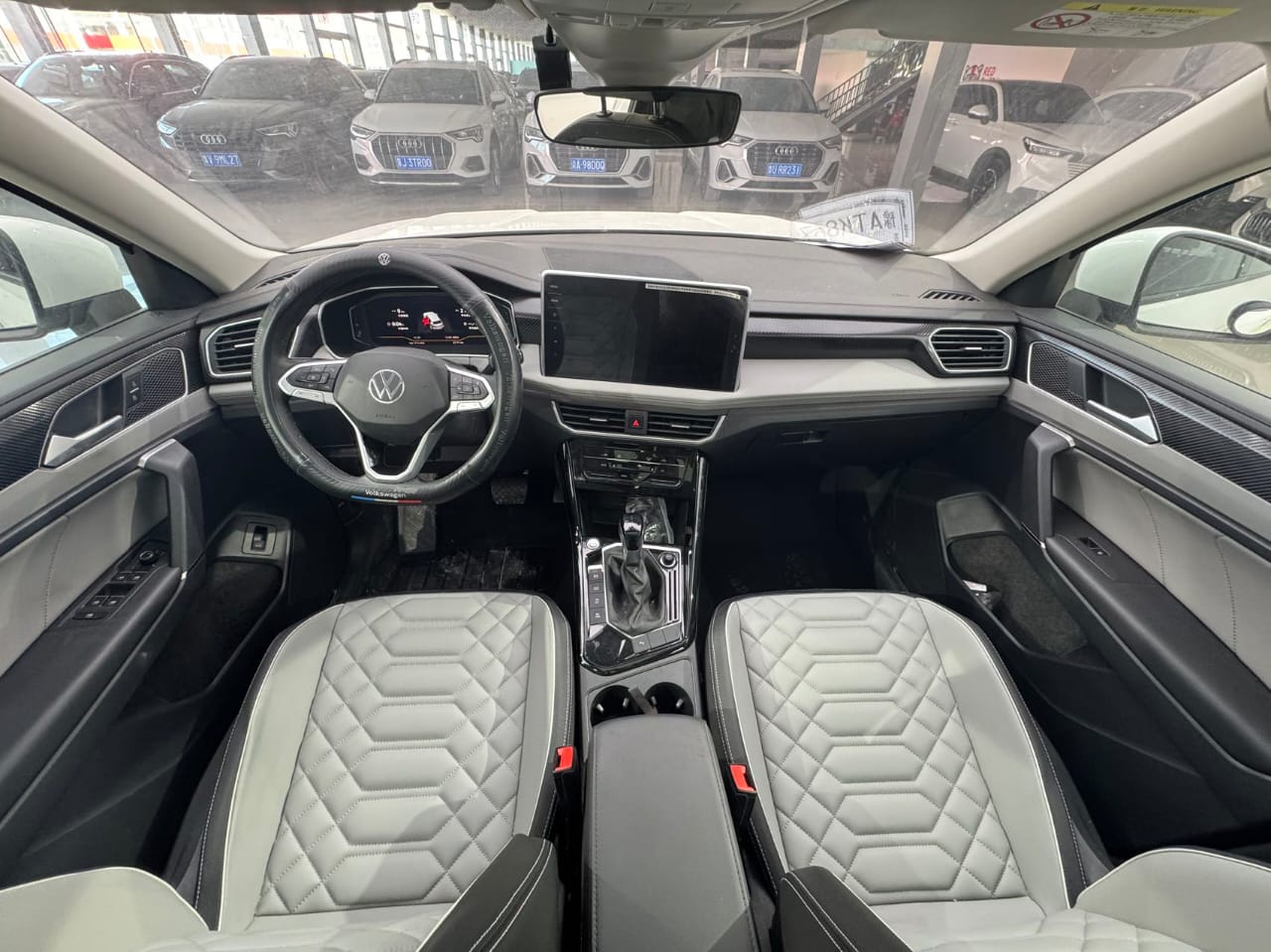 Volkswagen Tayron 280TSI Deluxe PLUS Premium Edition