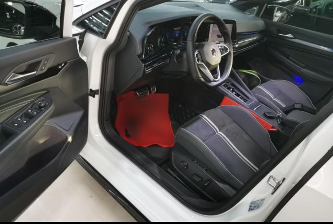 Volkswagen Golf 280TSI DSG R-Line