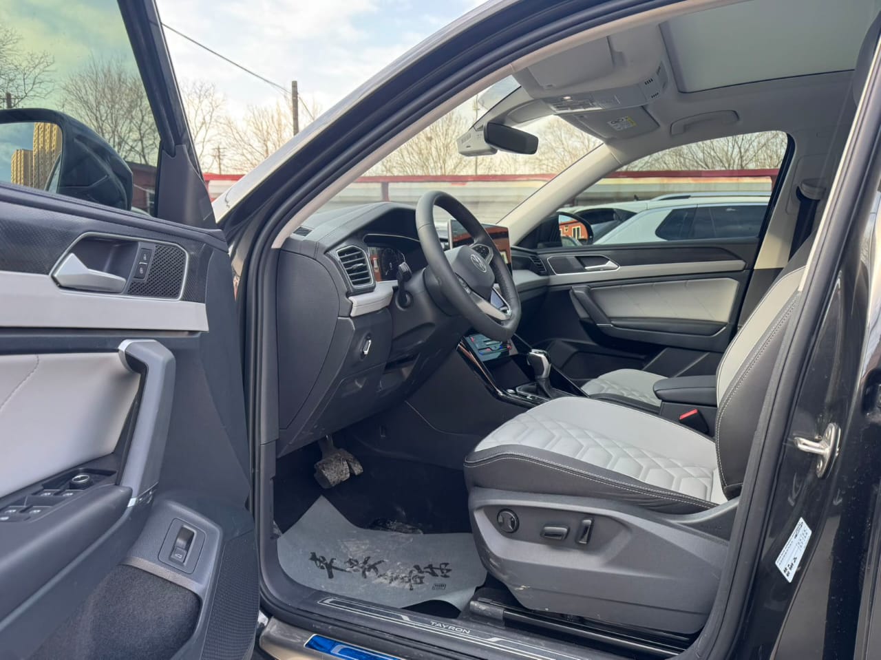 Volkswagen Tayron 280TSI Deluxe PLUS Premium Edition