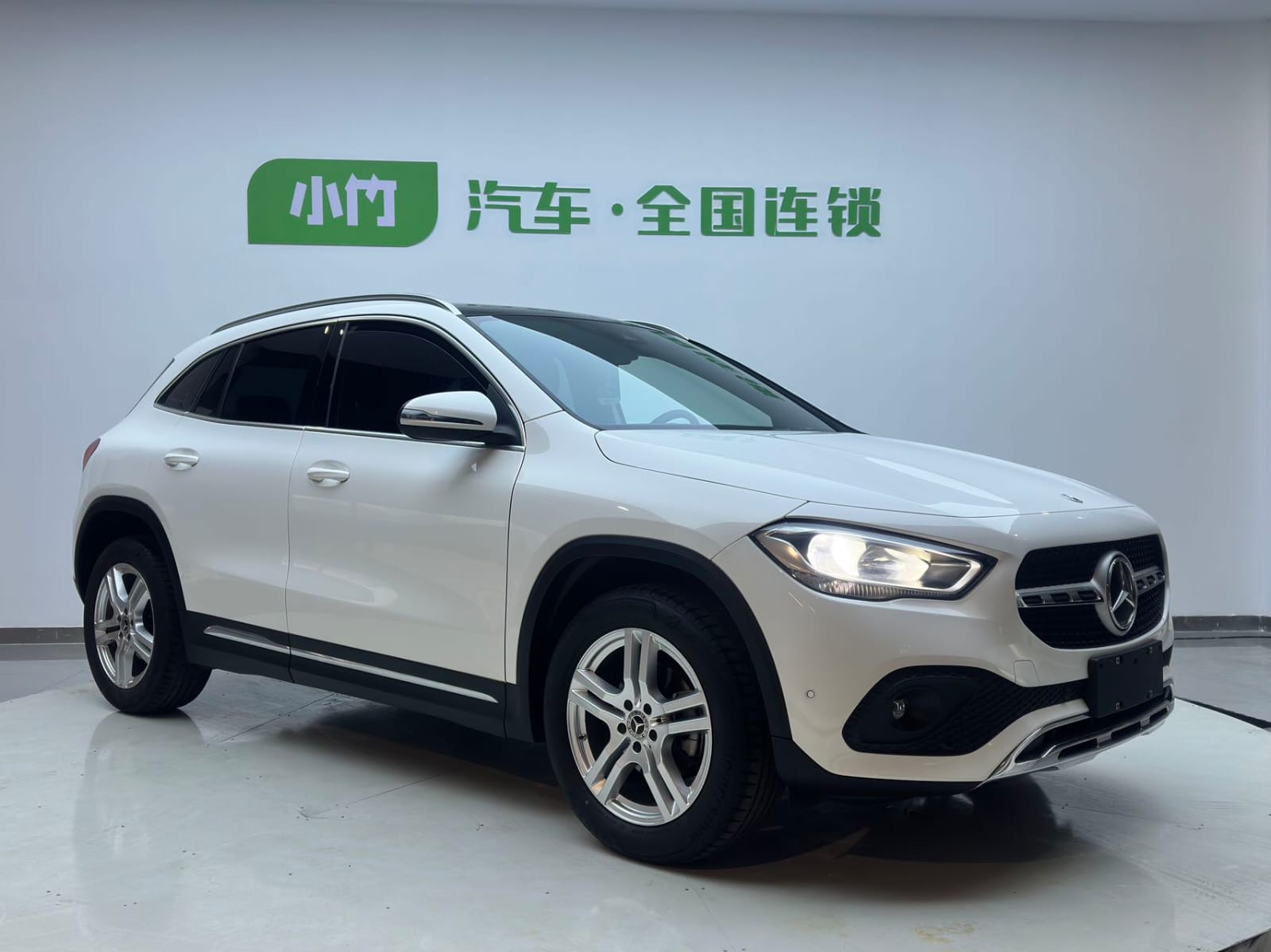 Mercedes-Benz GLA 180